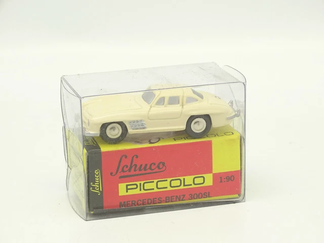 Schuco (450164800) - Studio III - Mercedes-Benz W196 Stromlinie n°22 Schuco (450164800) - Studio III - Mercedes-Benz W196 Stromlinie n°22