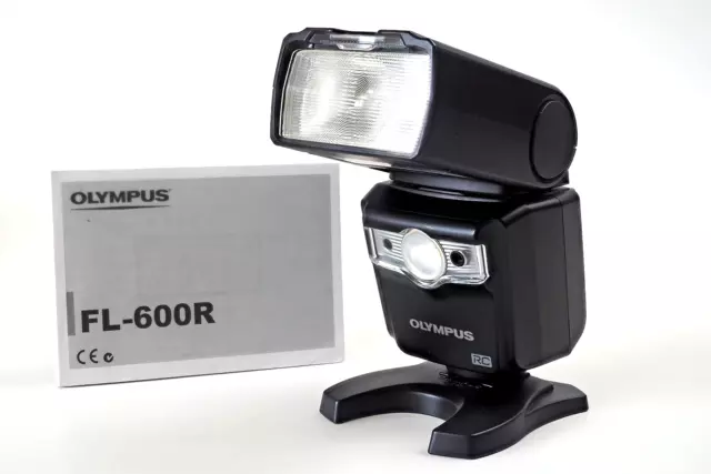 Olympus FL 600R Shoe Mount Flash for  Olympus Micro Four Thirds