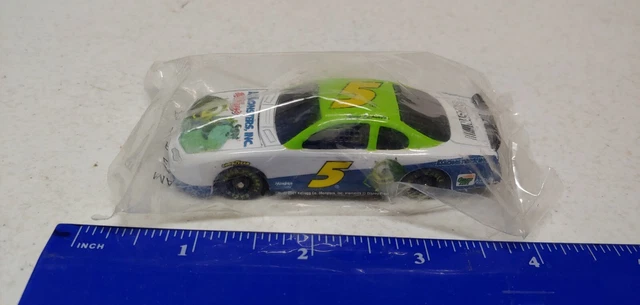 KELLOGG’S MONSTERS INC #5 Nascar Promo Diecast Car Terry Labonte Sealed