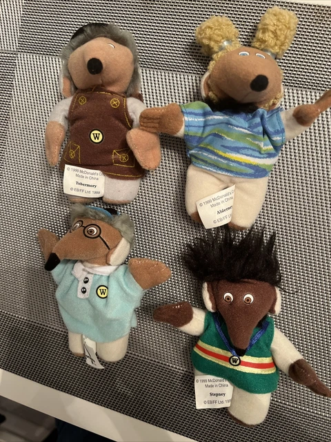 4 McDonalds Happy Meal Spielzeug 1999 Wombles of Wimbledon gewöhnliches Plüschtier - verschiedene