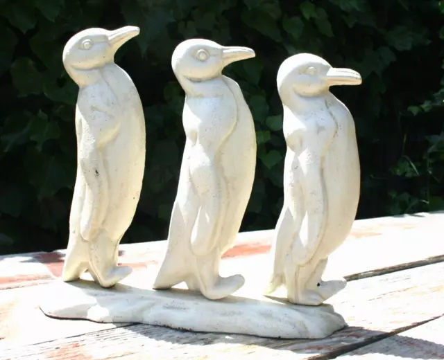 Hen Feathers 3 Penguins Cast Iron Doorstop County Farmhouse 12" x 11" x 4"