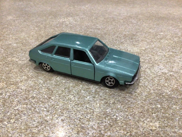 Jouet Ancien Norev Jet Car – Renault 30 TS – Échelle 1/43 – France