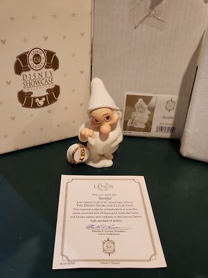 disney showcase collection seven dwarfs