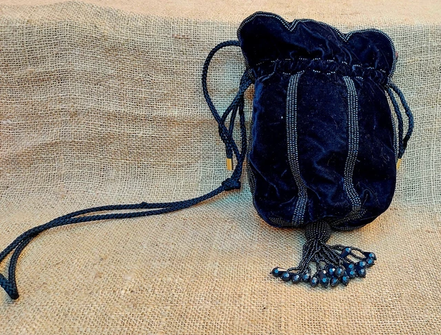 Aumônière ancienne