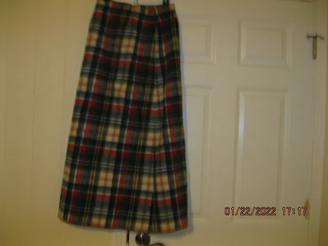 Classic Harold Sport  Long Blanket Plaid Wool Skirt 26 Waist 38 Ins. Long