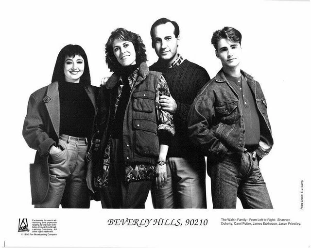 Beverly Hills 90210 Shannen Doherty Jason Priestley cast Season 1 original Photo