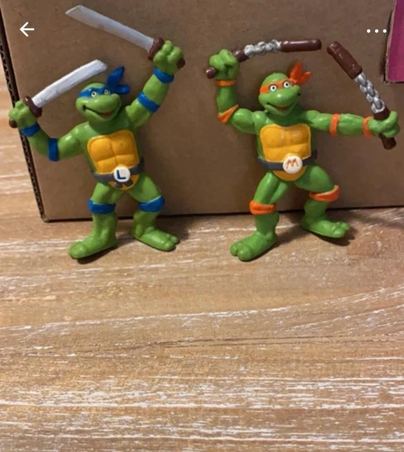 Playmates Toys - Statuetta gigante Leonardo Tartarughe Ninja, 30,5 cm - Giochi e Prodotti per l'Età Evolutiva