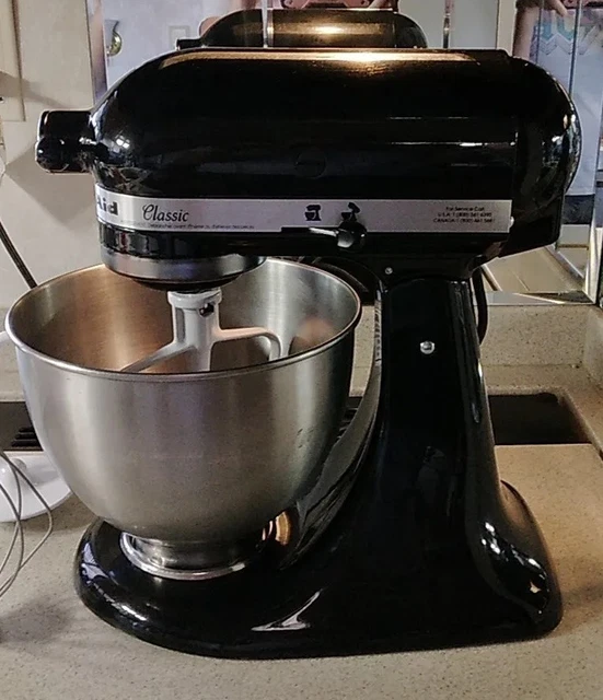 KITCHENAID CLASSIC SERIES K45SSOB 4.5 Quart Black TiltHead Stand Mixer