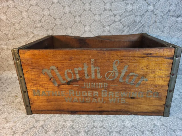 Vintage Mathie-Ruder Brew Co. Wausau, Wis.North Star Junior beer wood crate/box