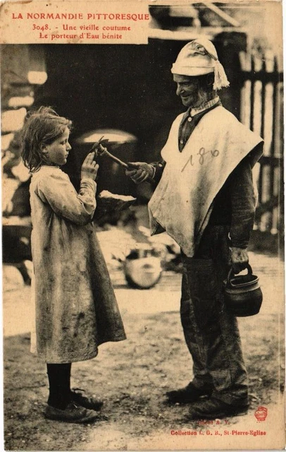 CPA La Normandie Pictoresque - An Old Costume - Le Porter d'Eau (209374)