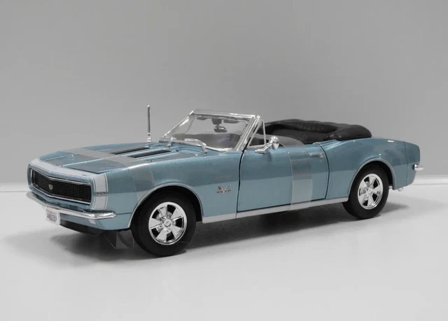 Maisto 1/18 – Chevrolet Camaro SS 396 Cabriolet 1967 Bleue – Miniature Neuve