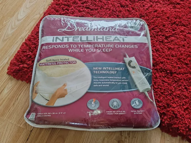 dreamland intelliheat faux fur mattress protector single