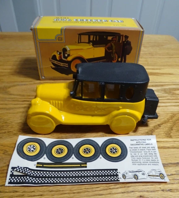 Avon 1926 Checker Cab  Wild Country After Shave  Decanter Empty box Vintage