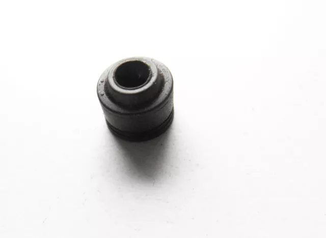 Ventilschaftdichtung Ventilschaft Valve stem seal Honda CB 750 / RC38 / CRF 125