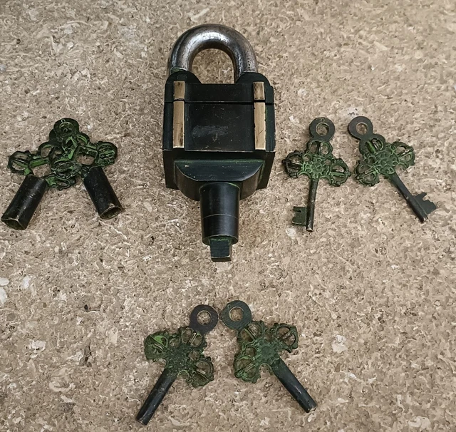 Ancien Cadenas à Système 3 clés Différentes Coffre Fort / Blindage
