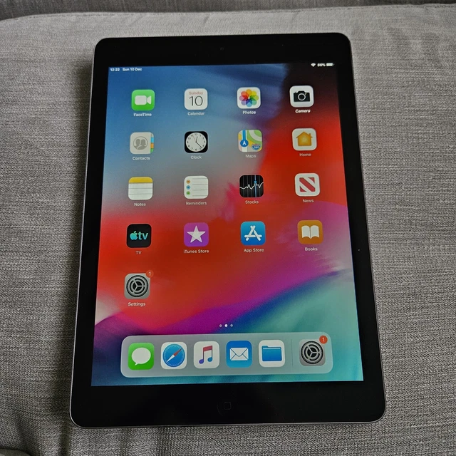 Apple iPad Air 1st Gen. 16GB Wi-Fi 9.7in Grey Pristine Ip08