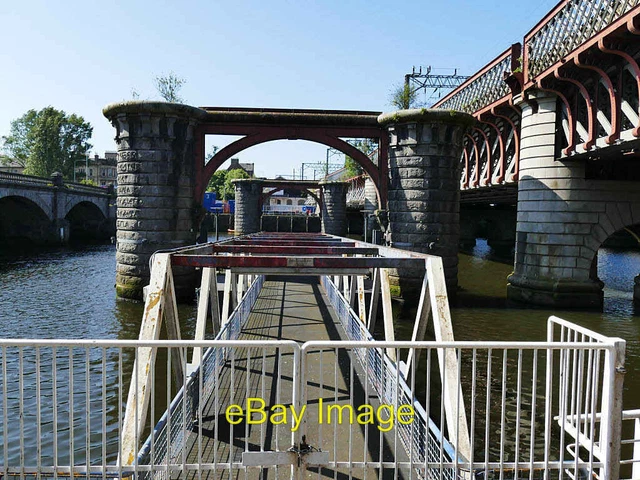 Photo 6x4 Redundant bridge piers outside Glasgow Central Station These pi c2019