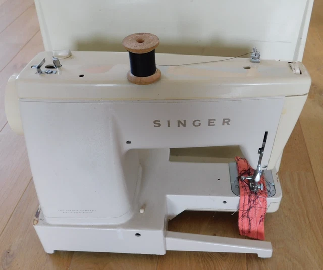 Pédale de machine à coudre - Singer - Pièce de rechange - Noir - Prise EU - 0,5A - 220-240V - Electroménager