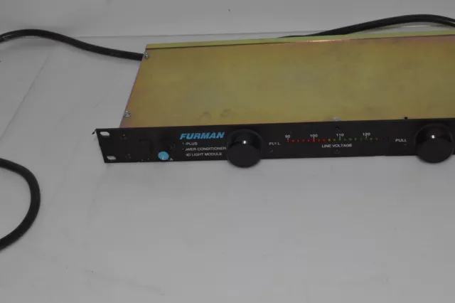 TC FURMAN PL-PLUS Power Conditioner and Light Module (UGK8) 2