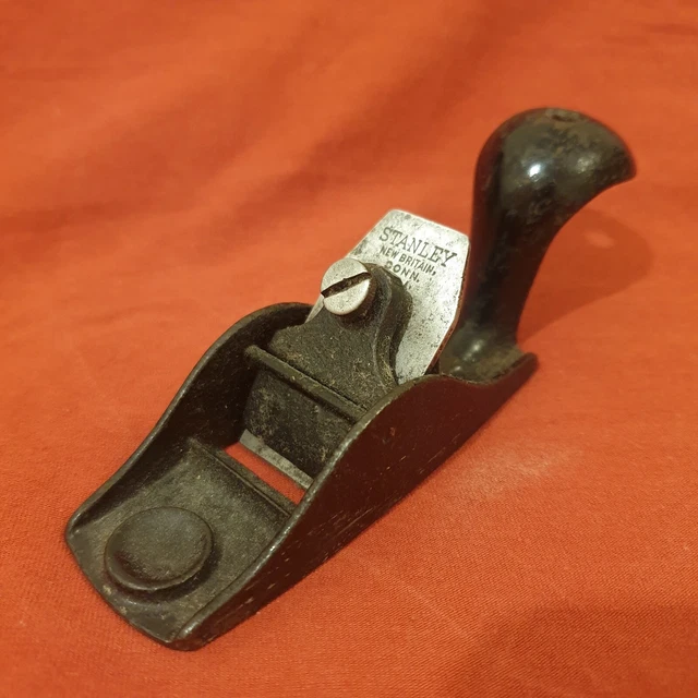 VINTAGE STANLEY NO. 100 Squirrel Tailed Block Plane V Logo Blade £40.01 ...