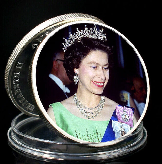 ★ GROSSE MEDAILLE PLAQUéE ARGENT : REINE / QUEEN ELIZABETH II ★ E