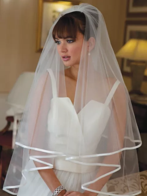 Bride Veil Two tier satin Edge short Bridal Veil