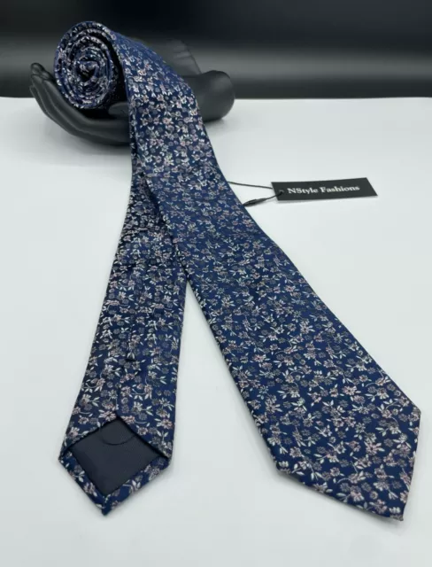 Banana Republic Men's Silk Tie ~ Blue  ~ Floral Pattern ~ Modern Slim ~Designer!