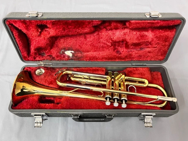 YAMAHA YTR 2320E Trumpet Brass Vintage Used
