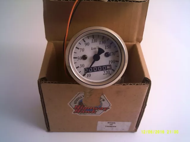 Electronic Speedometer & Odometer  Analog Display 10-220km Highway Hawk 67-110