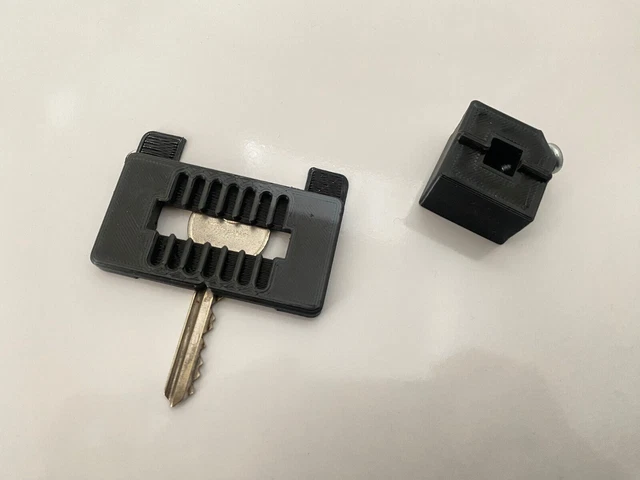 Tampon VIN Gabarit Pour VESPA - Poinçonnage Numéro Cadre & Moteur - Kit 2 Pièces Plastique Noir - 5 à 8 Mm