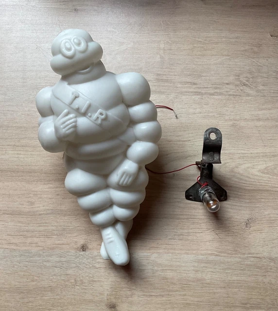 FIGURINE 1/18 MICHELIN BIBENDUM DRAPEAU VROOM NOT PEINT SOLIDO MINICHAMPS