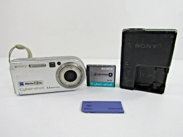 SONY CYBER-SHOT DSC-P200 7.2MP Digital Camera Silver $74.86
