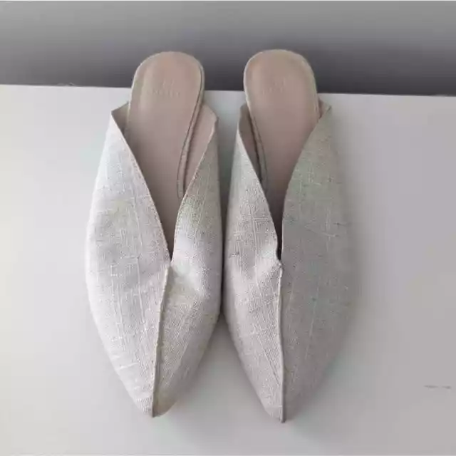 Women's H Halston Almond Toe Slip-On Mule Flats Size 9 Mules Shoes Professional