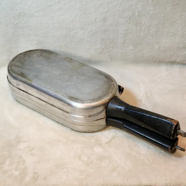 Miracle Maid Omelet Fish Pan Hinged Folding Cast Aluminum Cookware Poaching VTG