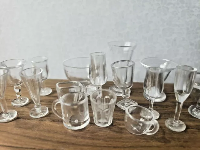 16 x Dolls house clear glasswear glasses cocktail mug 1:12th scale kitchen UH50