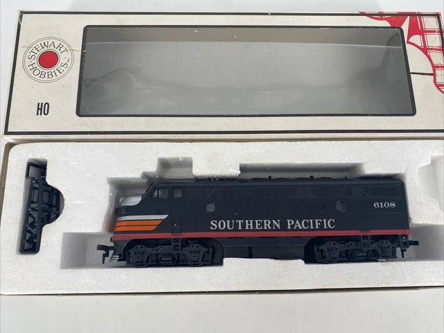 STEWART HOBBIES HO scale 5514 F3 Phase 5 A/B set Clinchfield - DCC