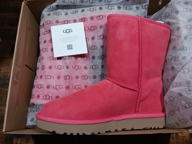 Womens UGG CLASSIC SHORT II Pink SUEDE  WATERPROOF BOOTS US 7 New W/all Papers