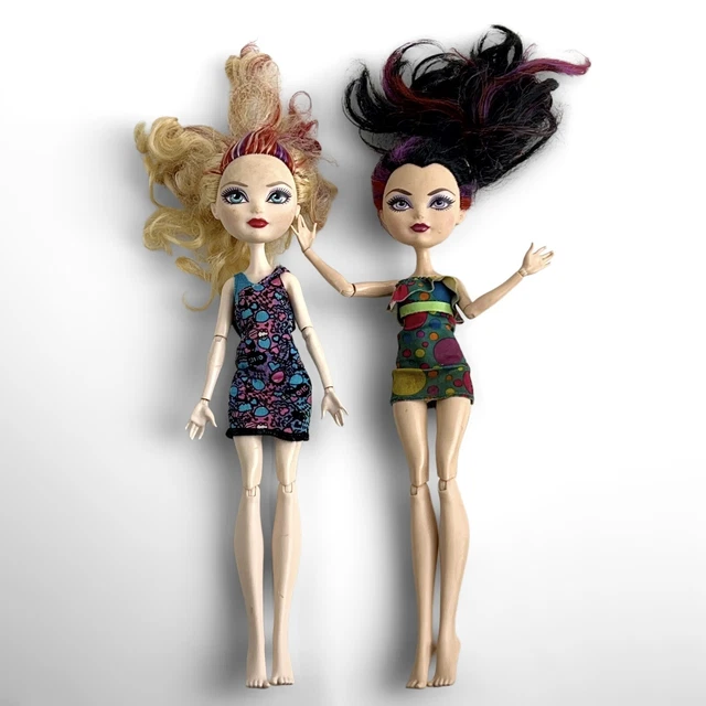 Ever After High Dolls (Raven Queen and Apple White)