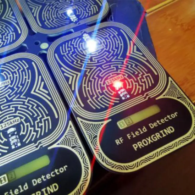 Tiny portable dual-frequency RFID field detector by Proxgrind`