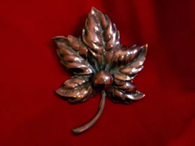 Vintage Designer Estate Jewelry Jewelart Sterling Silver Leaf Floral Pin Brooch