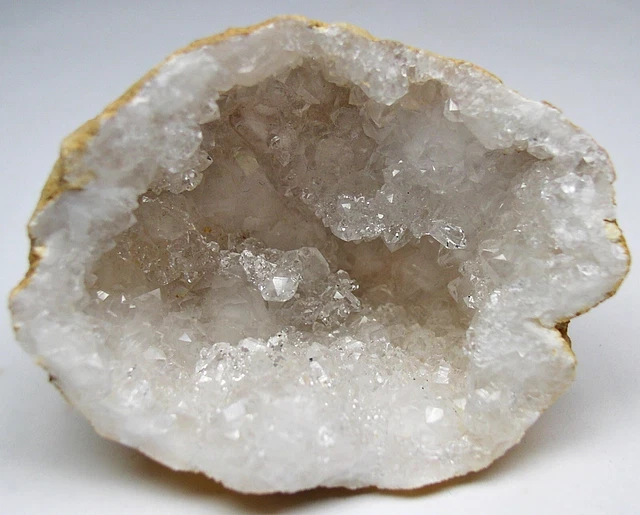 Quarz Geode Druse mit BERGKRISTALL Schneequarz Oulad Bou Ali Khourigba Marokko !