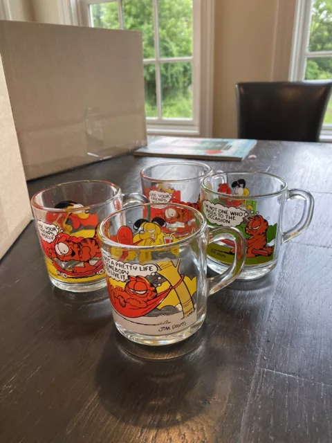 Vintage 1978 Set of 4 McDonald’s Garfield Jim Davis  Glass Mugs Cups 3.5” Tall