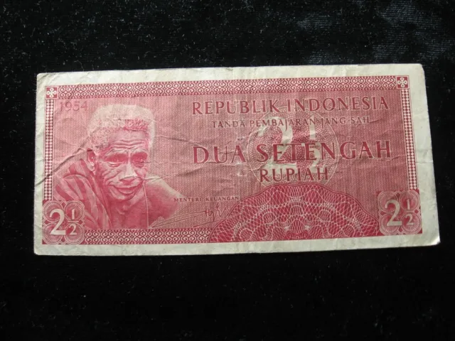 Old world currency note INDONESIA 2 1/2 rupiah 1954 P73 "Rotinese man" (16)