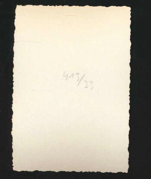 EROTIKFOTO NACKTE Frau in Pose, Busen