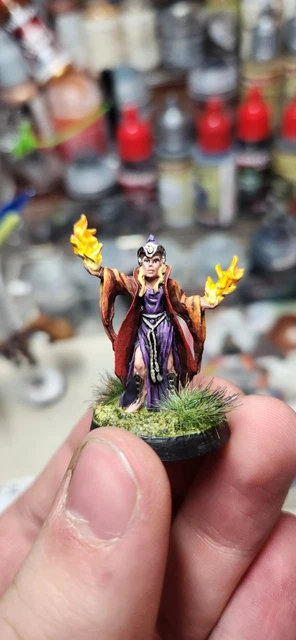 Reaper Dark Heaven: Xiao Liu Monaco Femminile - Miniatura 25 Mm Non Dipinta, Bones