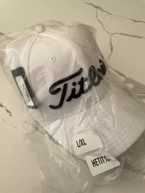 Titleist  pro v1 golf cap Size L/XL.  Still In Sealed Bag
