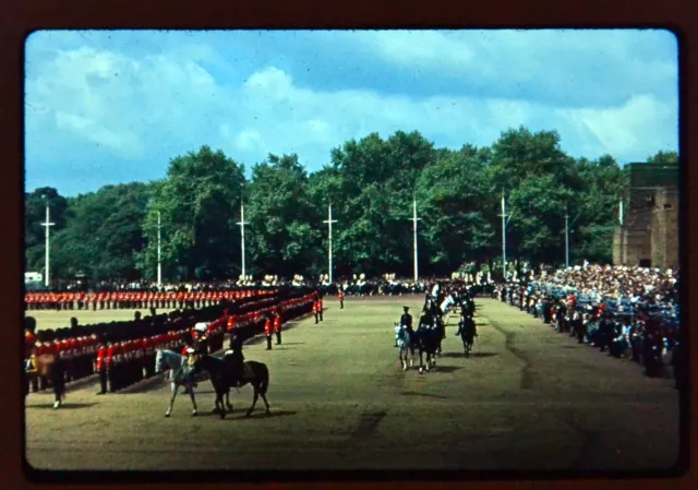35mm  Colour Slide Transparency Trooping Colour Royal Family Soldiers Army Int
