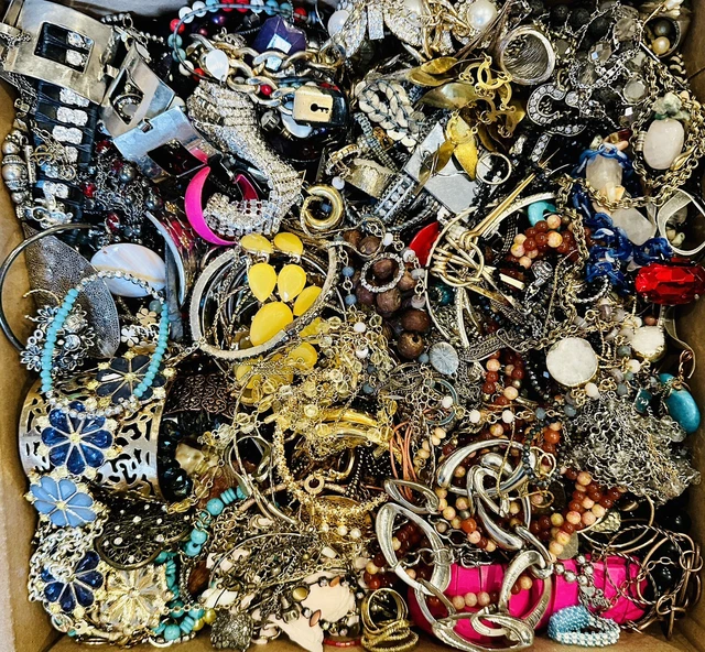 Joyería a granel vintage nueva artesanía enredada rota caja grande completa surtida