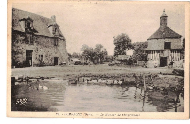 ** TOP CPA, Domfront, Le Manoir de Chaponnais, Ferme