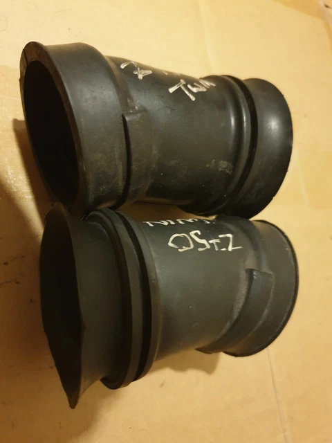 thumbnail image 2 of Suzuki GT250 X7 Carburetor To Airbox Rubbers – Pair (2 Boots) A1-02, Classic Motorcycle Parts 2 of 4